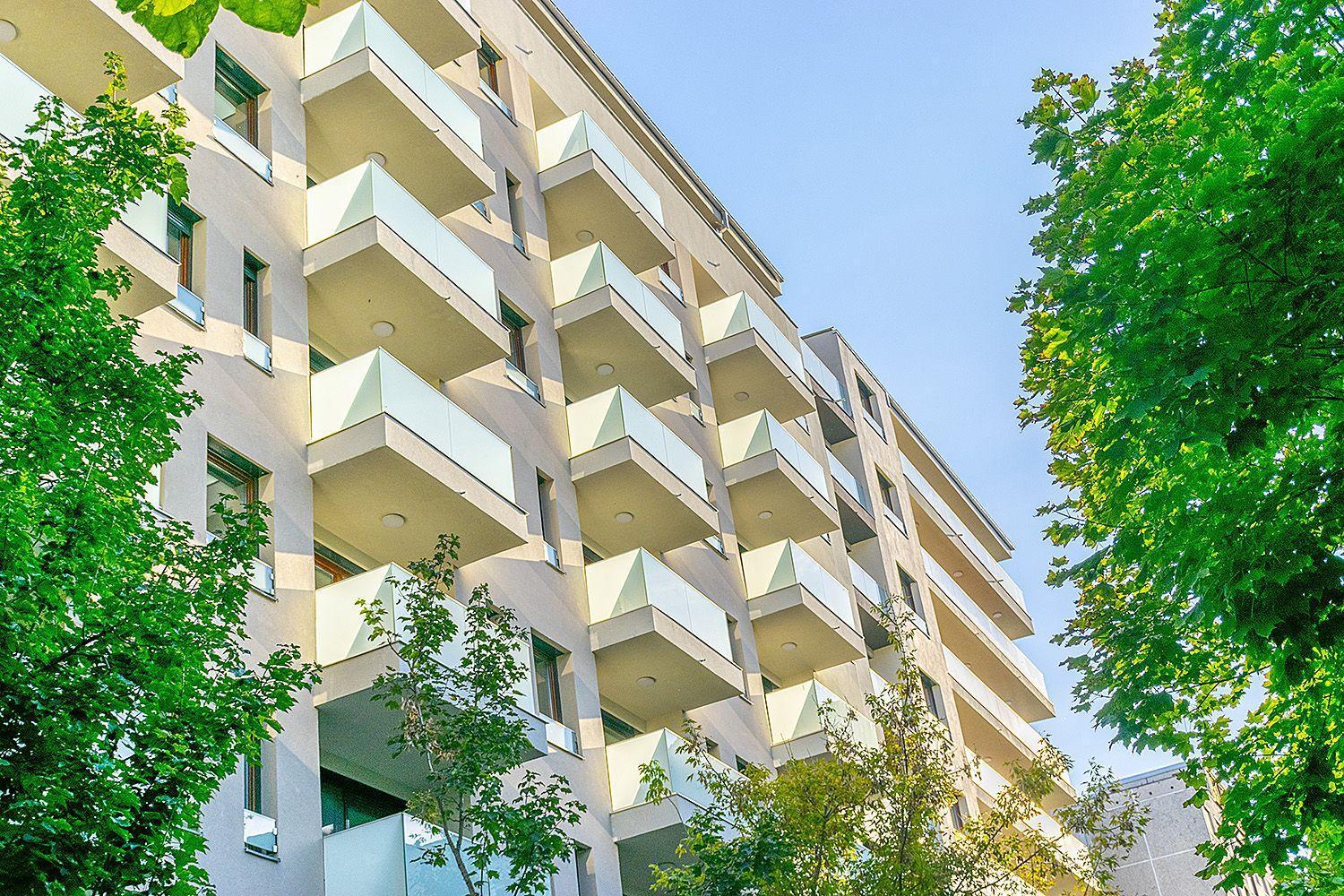 Lehel Apartment *